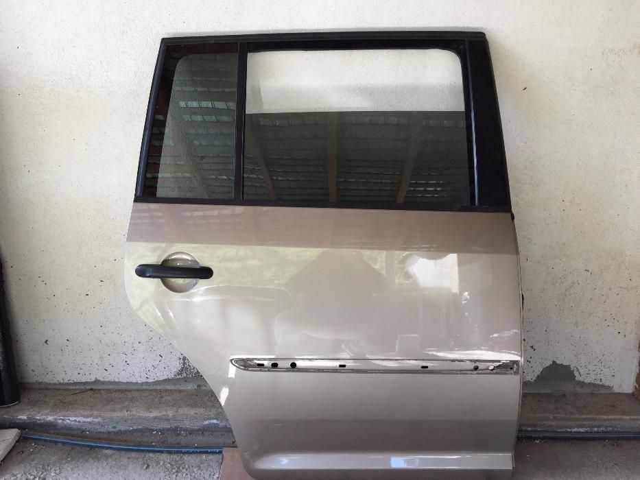 Usa spate dreapta, completa, vw touran 2005-2015, stare impecabila OEM