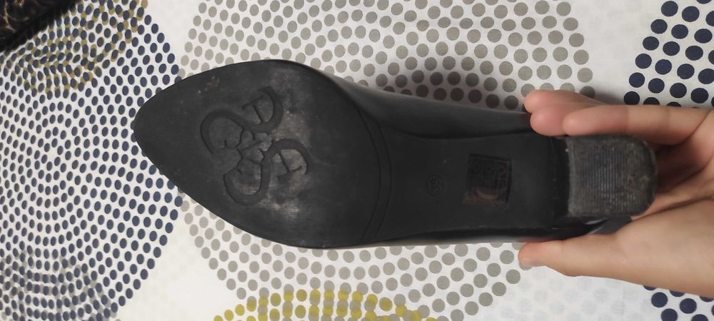 Дамски  черни кожени обувки