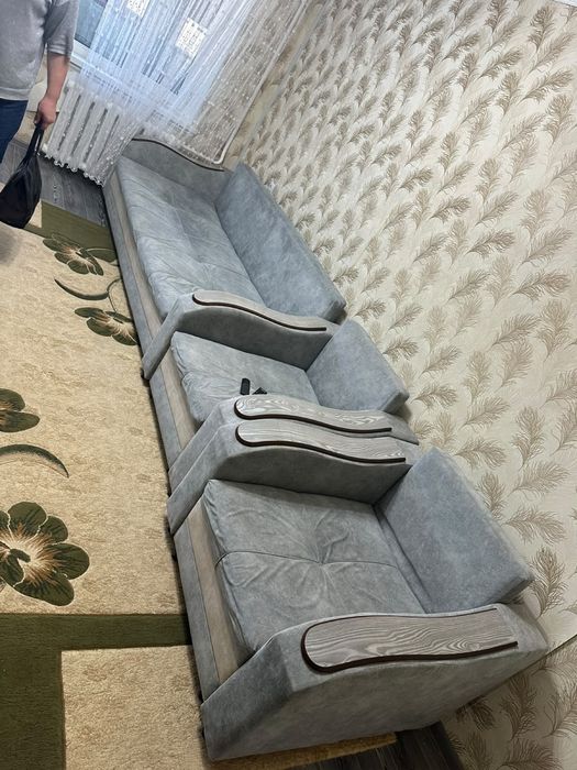 Продаётся диван!