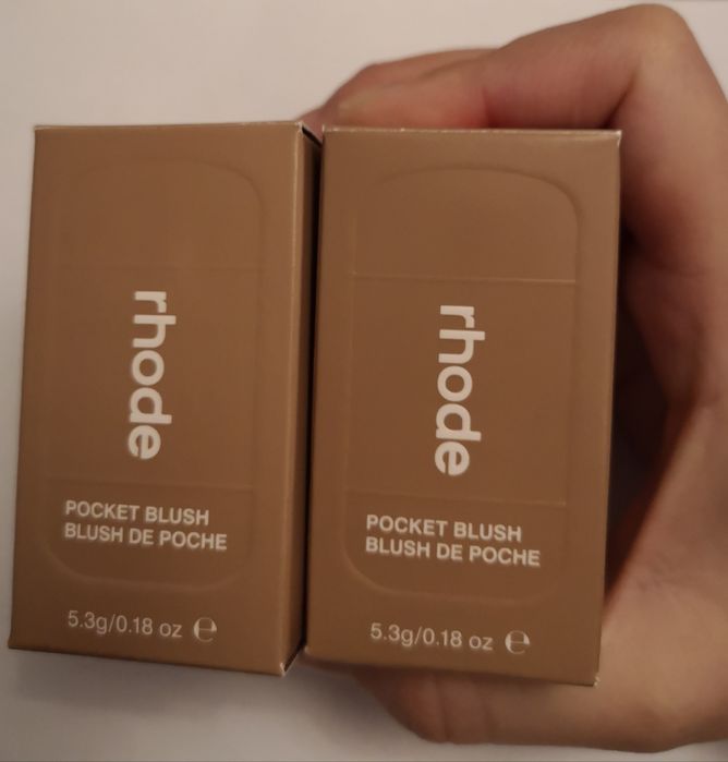 Руж на марката Rhode