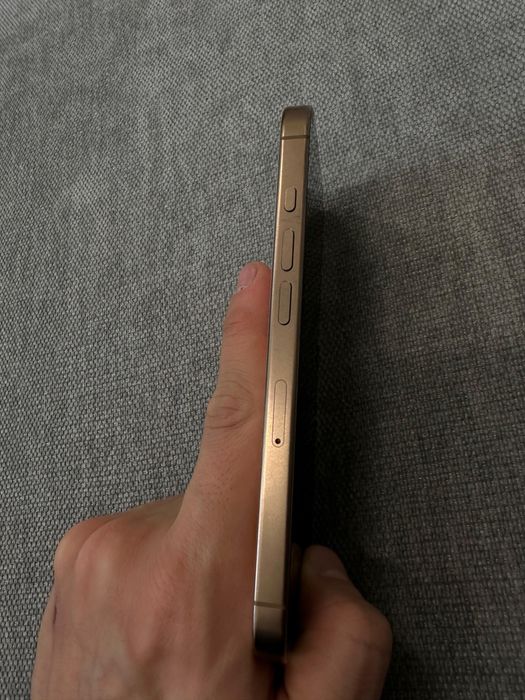 Продам iphone 16 pro 256gb