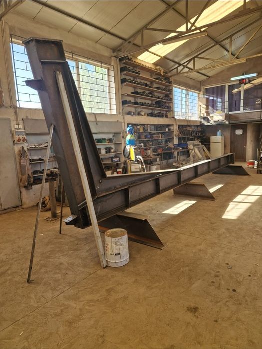 Vand hale metalice ieftine