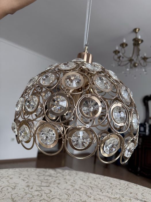 Люстра большая и маленькая