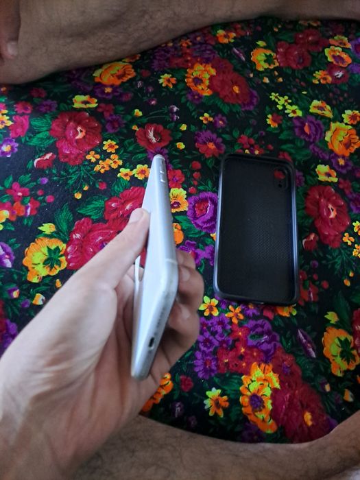 Iphone xr sotiladi