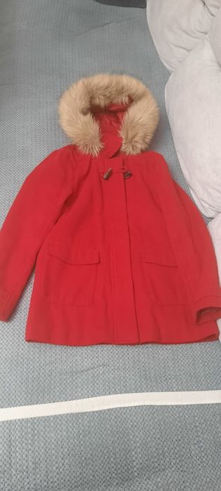 Фирменное пальто для девочек 140 размер