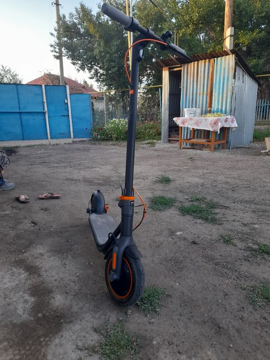 Мощный Самокат ninebot