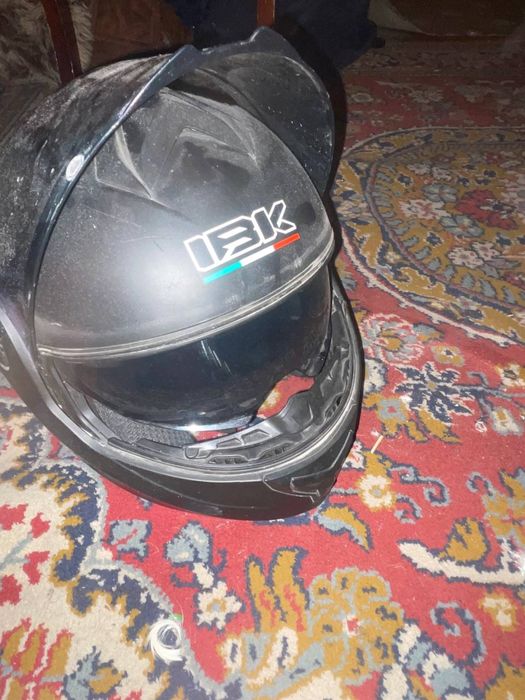 Шлем мотоцыкл защита