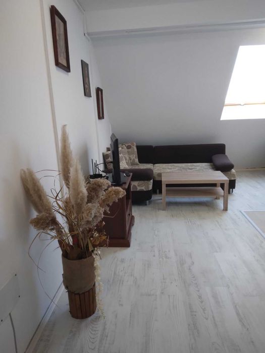 Дава се под наем Двустаен апартамент в Бургас, Лазур - 45 кв.м за 306 € - Снимка #3