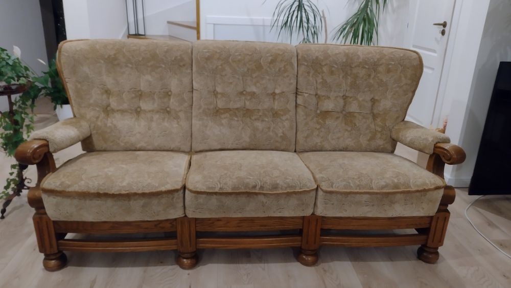 Canapea2 și 3locuri și măsuță cafea