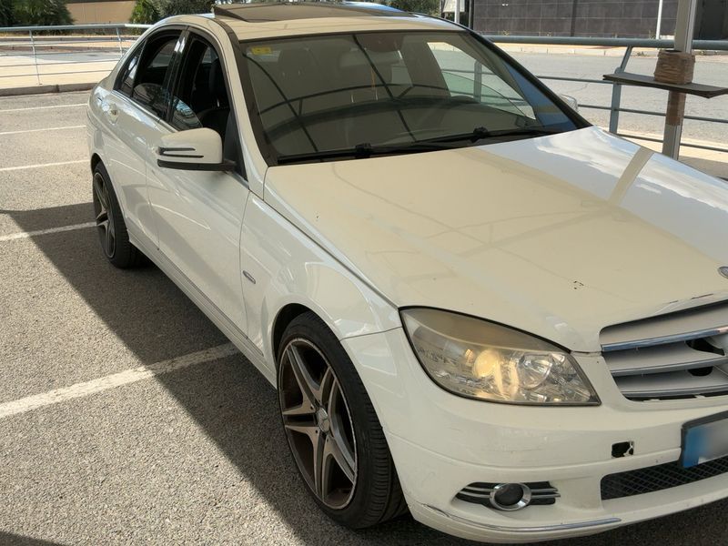 Mercedes-Benz C-Klasse C 200 CDI BlueEfficiency Avantgarde 2009