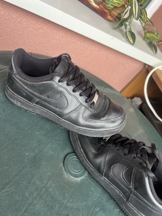 Nike air force , new balance 574