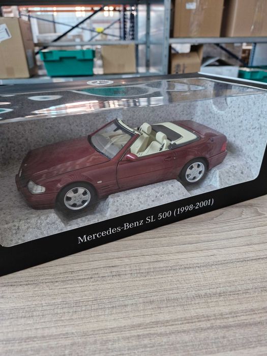 Norev Mercedes SL 500 R129 1/18