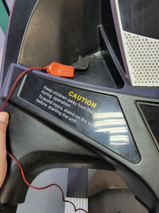 Професионална бягаща пътека