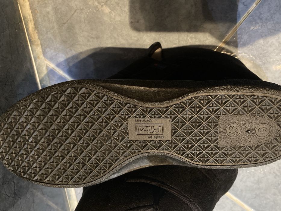 Pantofi de casa imblaniti