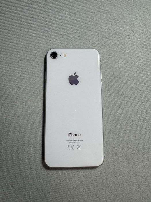 iPhone 8, 64GB, argintiu, baterie 94%