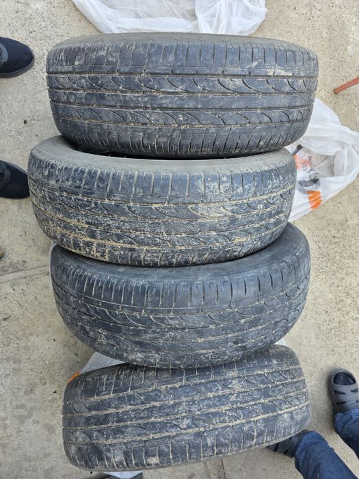 Anvelope vara Bridgestone 215/65 R16 98H