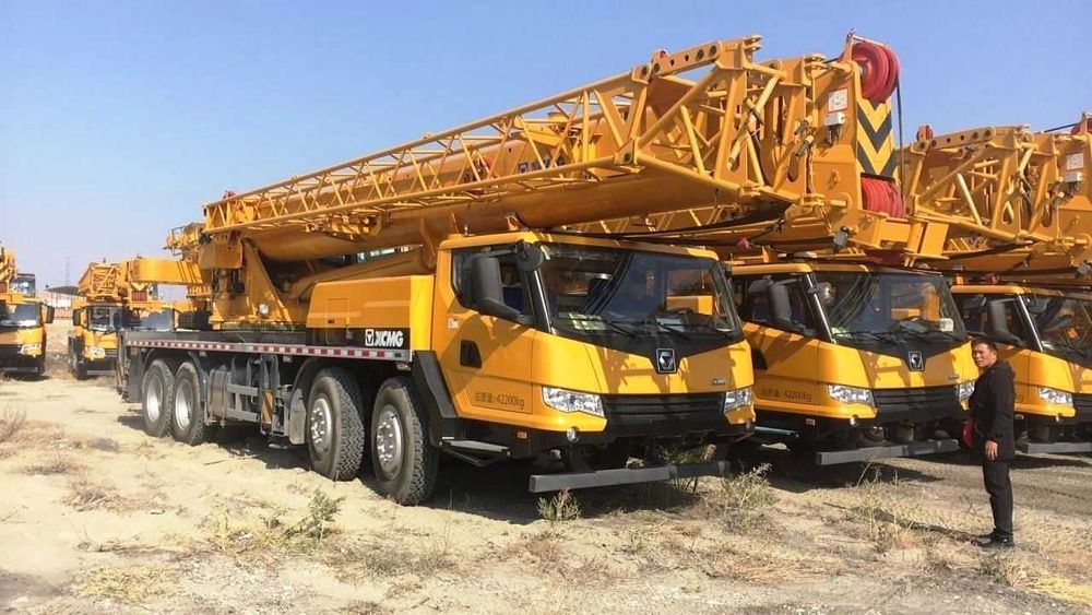 под заказ кран XCMG QY60KH-1    60 тонн.  без растаможки