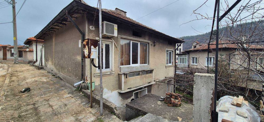 Продава КЪЩА област Пазарджик, гр. Белово