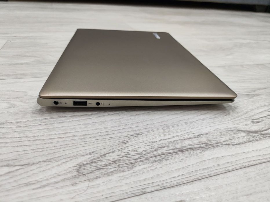 Lenovo noutbuk sotiladi 128.8 ozu karobka dakumentli