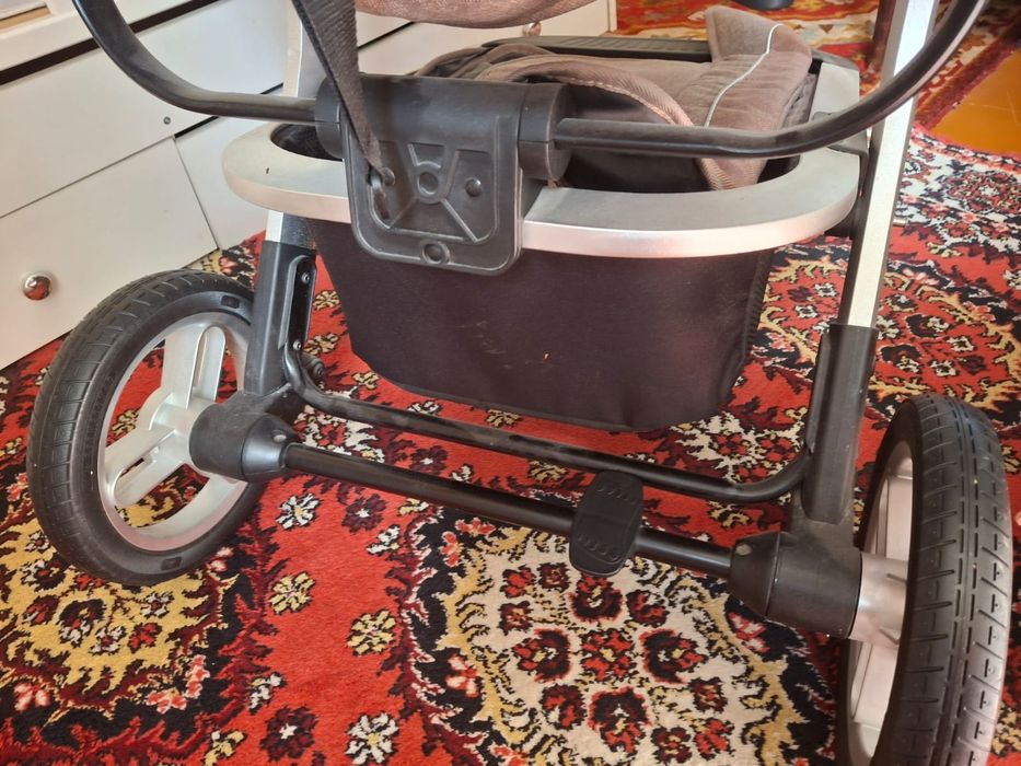 Кроватка детская и коляска