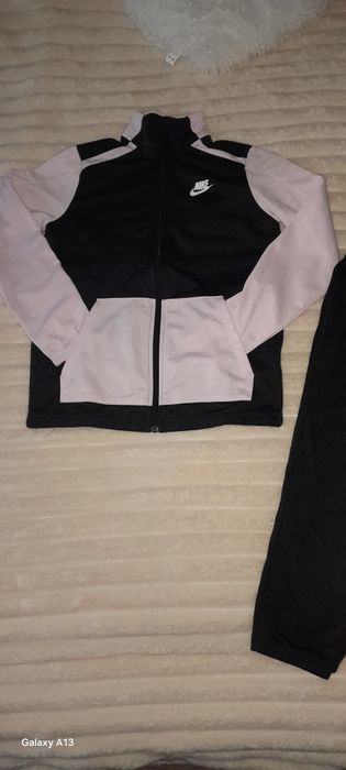 Trening nike 147-158 cm