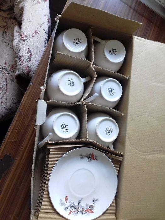 набор чайной посуды(Китайский фарфор), чашки чайные с блюдцами
