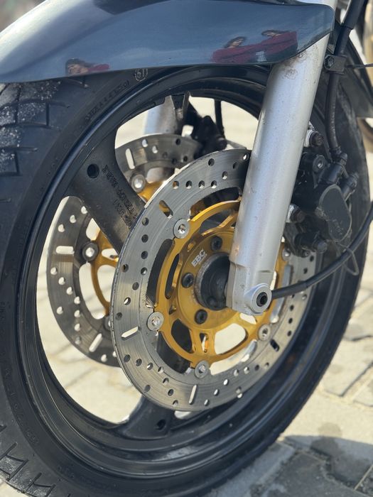 Motocicleta Suzuki Gsf 600 80 de cai