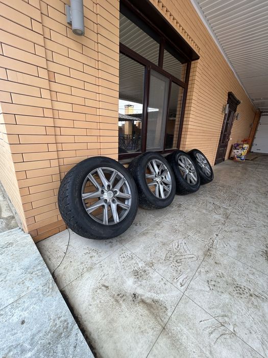 Лексус 470те турган 250мың тг