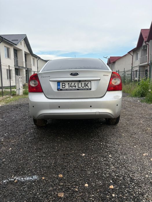 FORD Focus 2011 — imagine 9