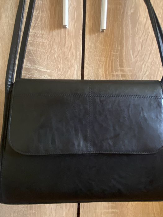 Poseta eleganta culoare neagra