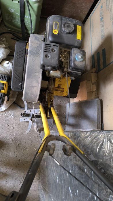 Культиватор бензиновый.