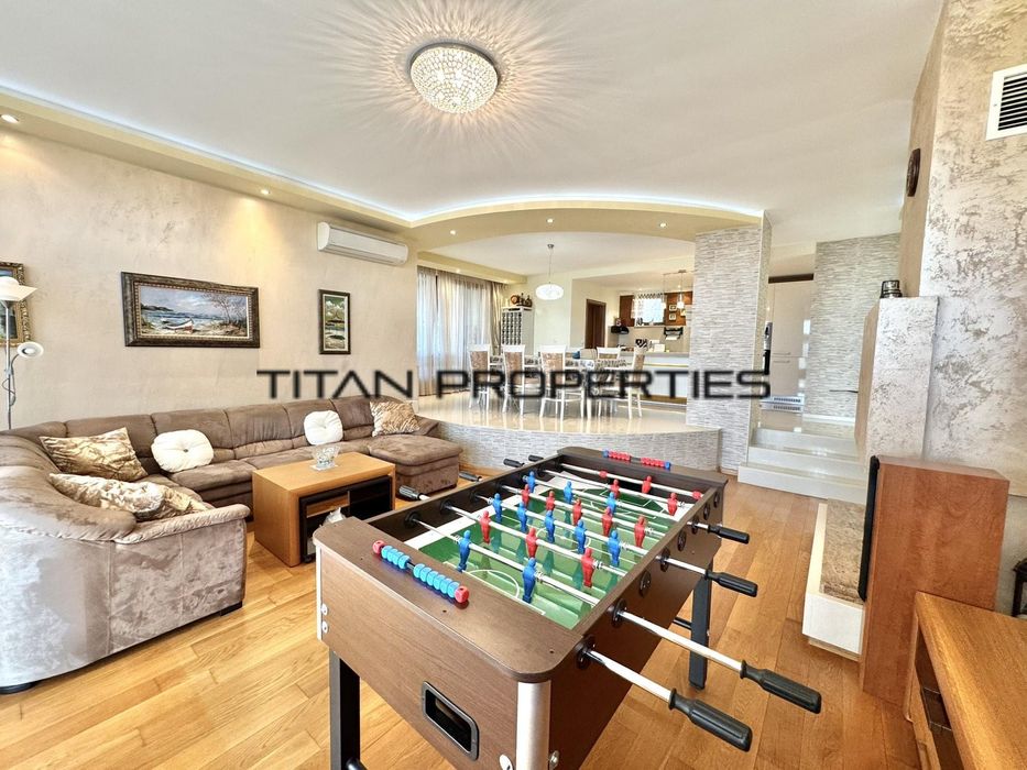 Продава се Къща в Бургас, Долно Езерово - 310 кв.м за 2033 €/кв.м - Снимка #2