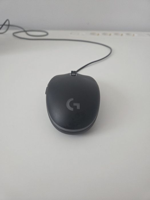 Laptop Gaming Lenovo Legion 5 16IRX9 și Mouse Gaming Logitech G203