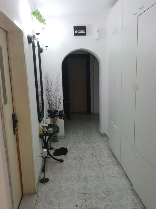 Дава се под наем Тристаен апартамент в Плевен, Идеален център - 65 кв.м за 178.5 € - Снимка #3