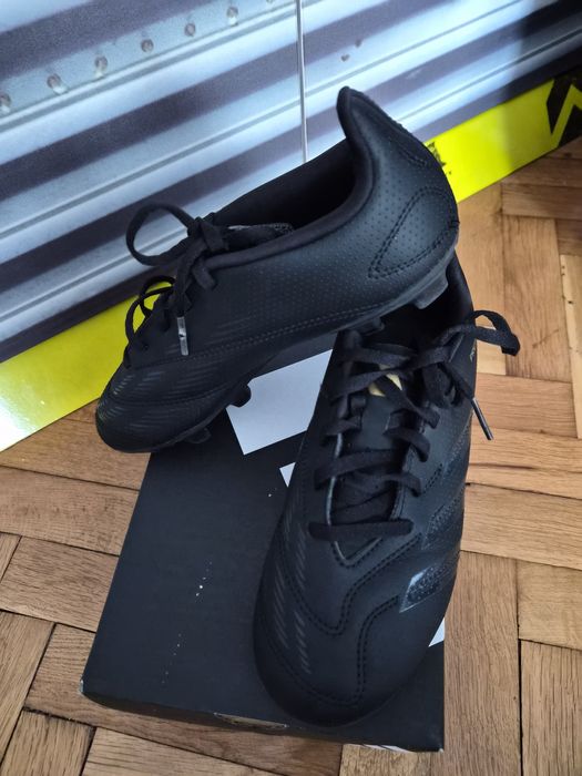 Бутонки Adidas 35 номер