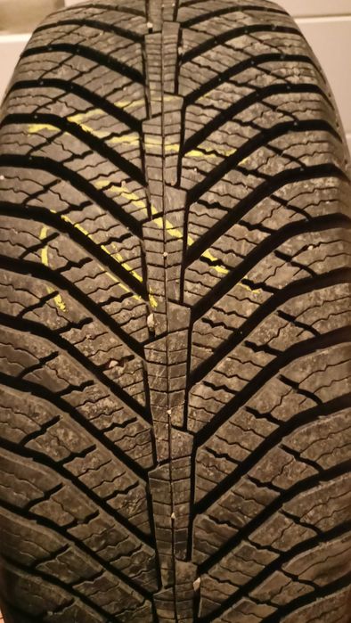 4 броя всесезонни Kumho Solus HA31, 185/60/14, DOT4120