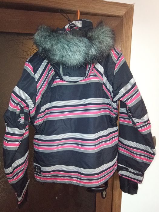 Нови и употребявани дамски/юношески ски якета - 30 евро за брой