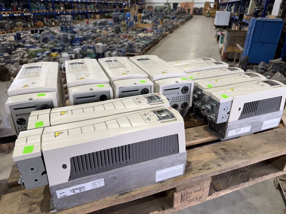 Честотно управление/инвертор 4 кВ ABB