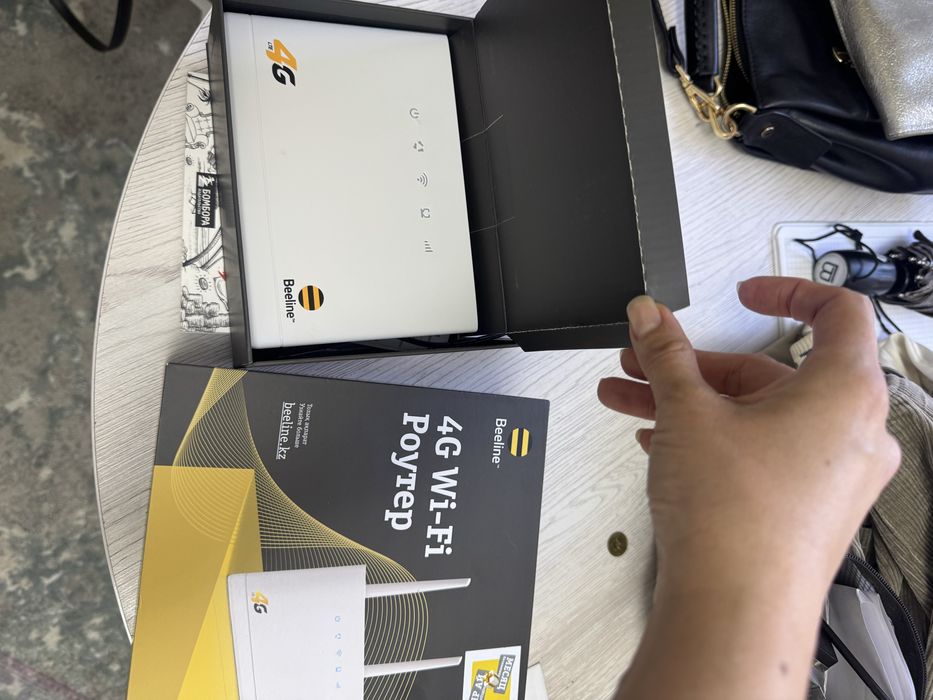 Роутер 4 G новый