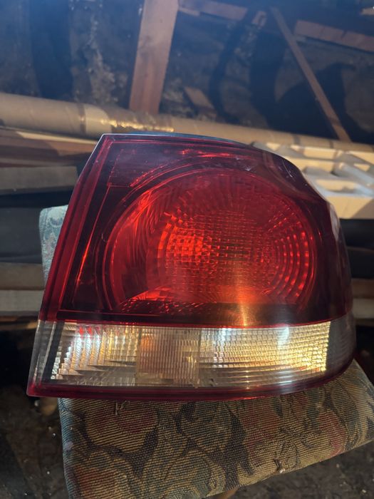 Stop dreapta golf 6 in stare foarte buna