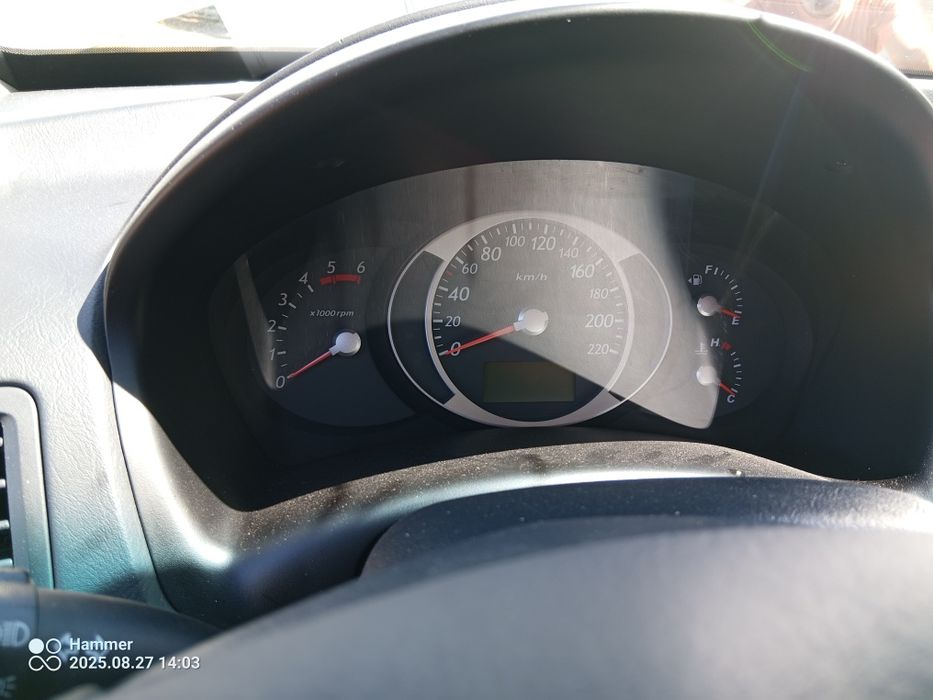 Продавам hyundai tucson 2.0 crdi на части
