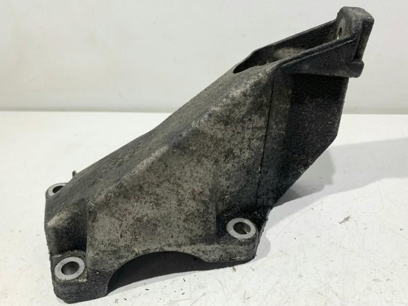 Suport motor stanga Audi A4 8E2, B6 8E0199307A 1.9 tdi