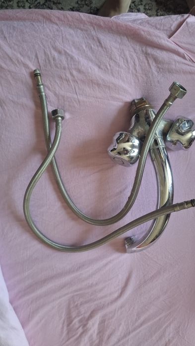 Смеситель бу BOOU в рабочем состоянии