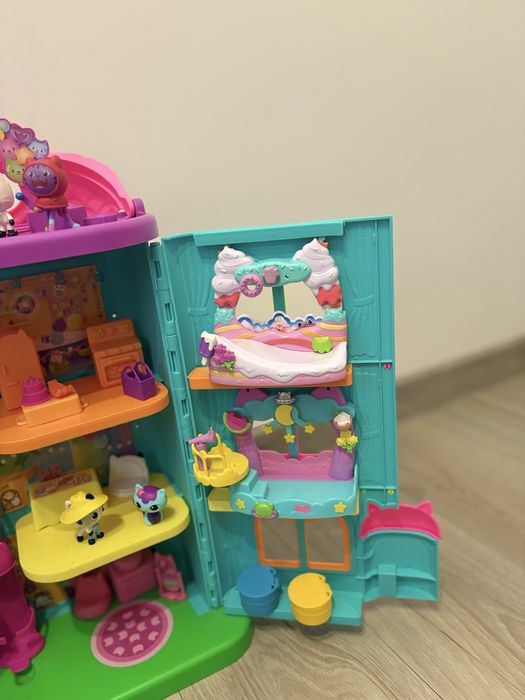 Casuta Gabby’s Dollhouse