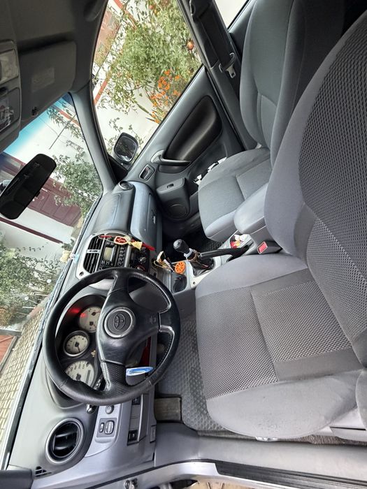 TOYOTA RAV4 2000 — imagine 5