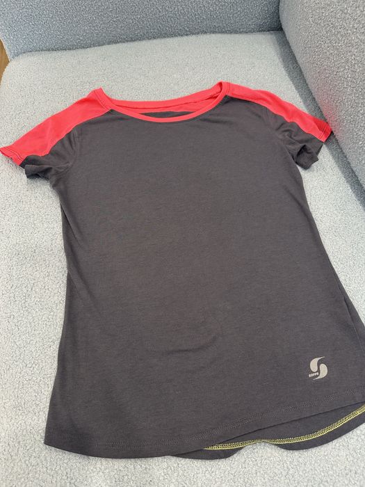 Одежда для спорта женская