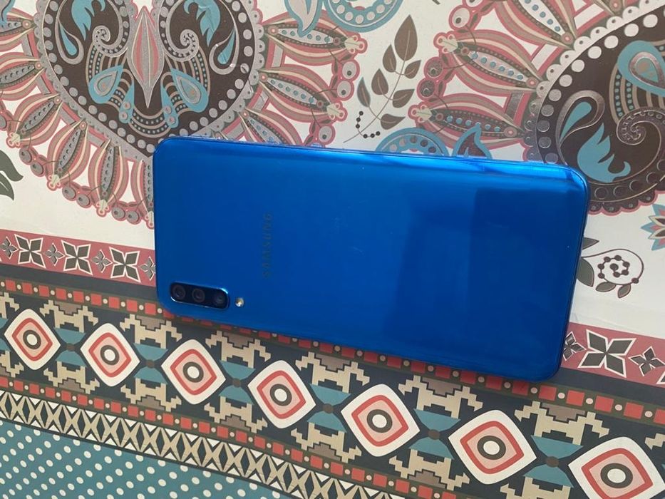 Samsung A50 128 Gb 45000тг