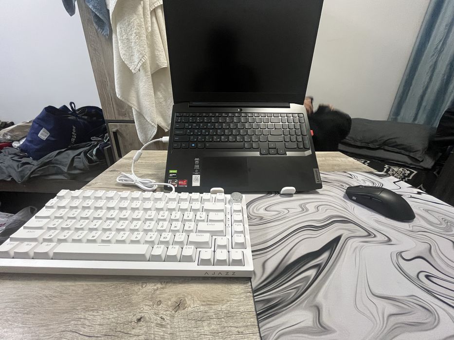 Продается игравой ноутбук lenova idepad gaming 3