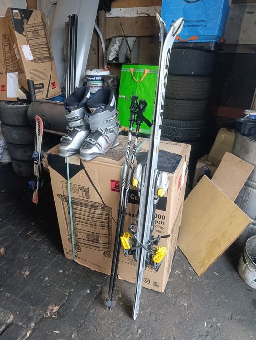 Комплект ски, обувки и щеки