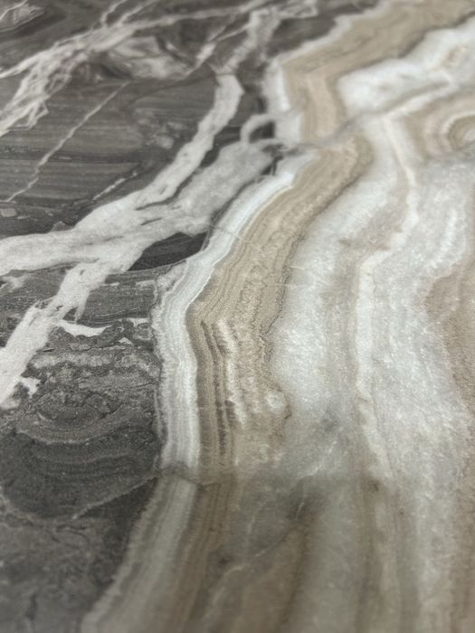 Красивый стол